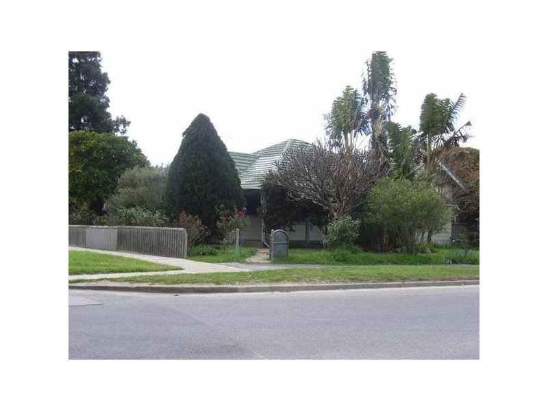 34 Railway Parade, Midland WA 6056