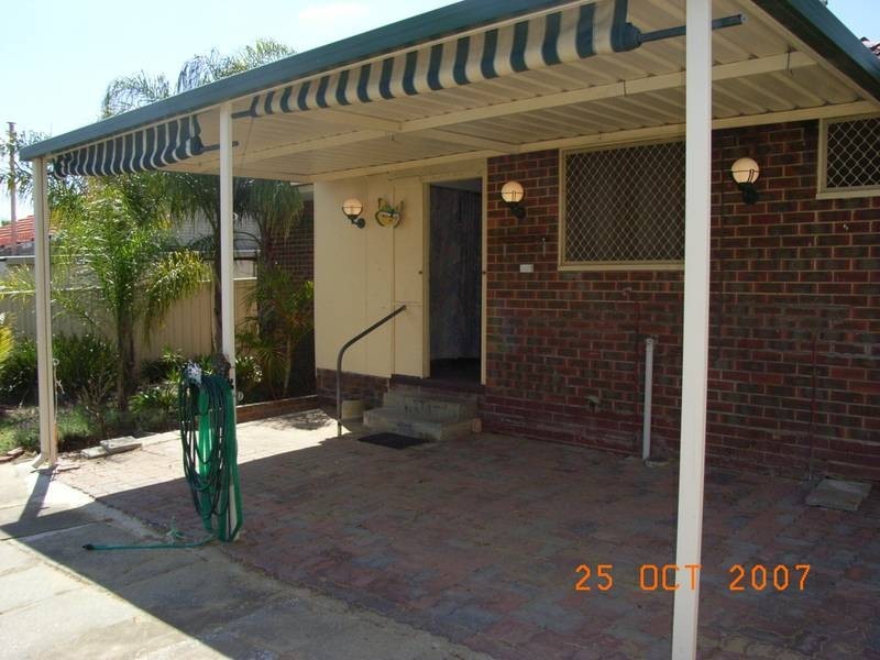 7 Wagoora Way, Koongamia WA 6056
