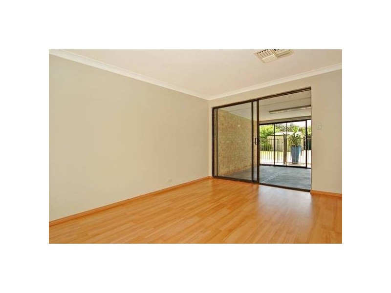 33 Grande Way, Beechboro WA 6063