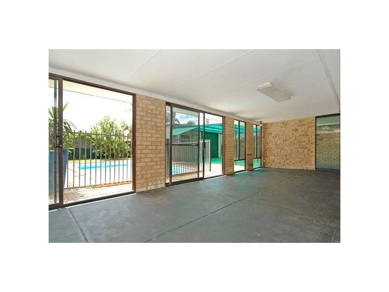33 Grande Way, Beechboro WA 6063