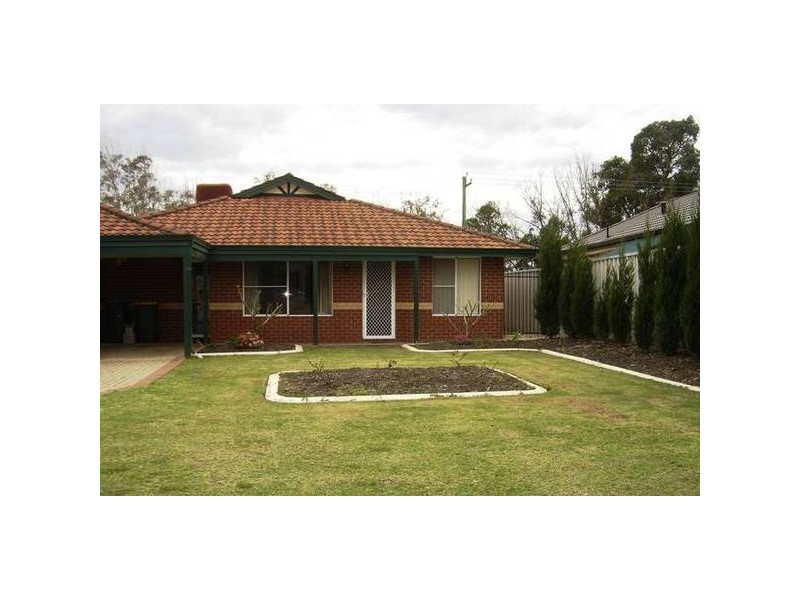 38 Kangaroo Entrance, Stratton WA 6056