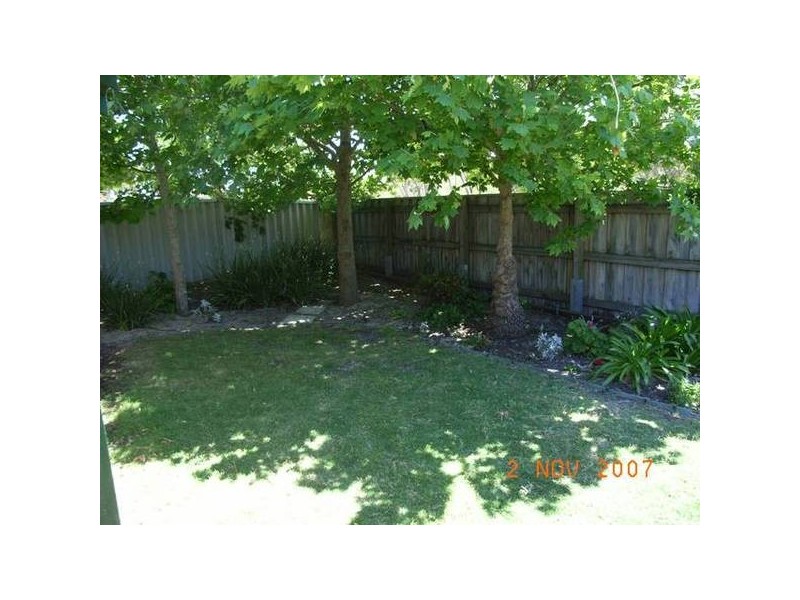 38 Kangaroo Entrance, Stratton WA 6056