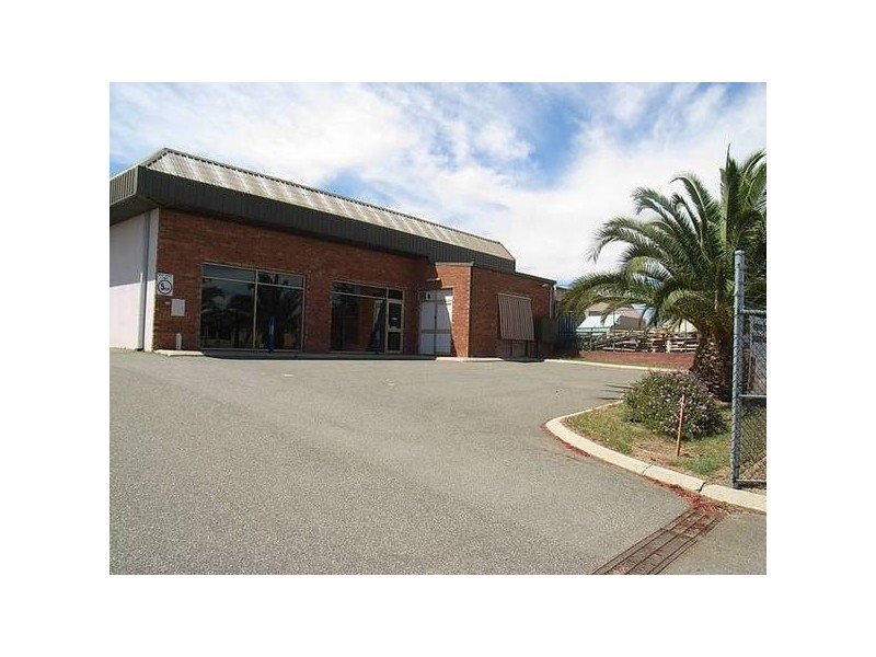 1/6 Elmsfield Road, Midvale WA 6056