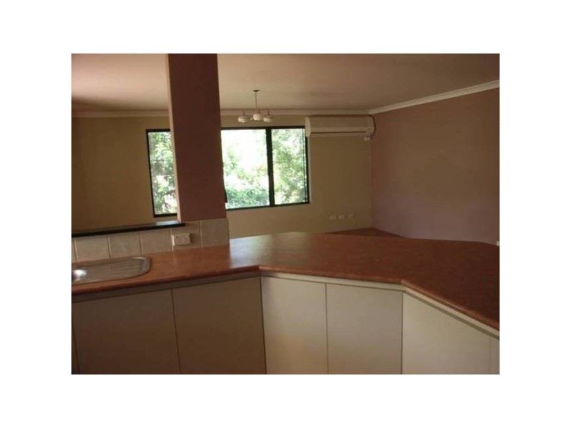 4 Radborn Street, Greenmount WA 6056