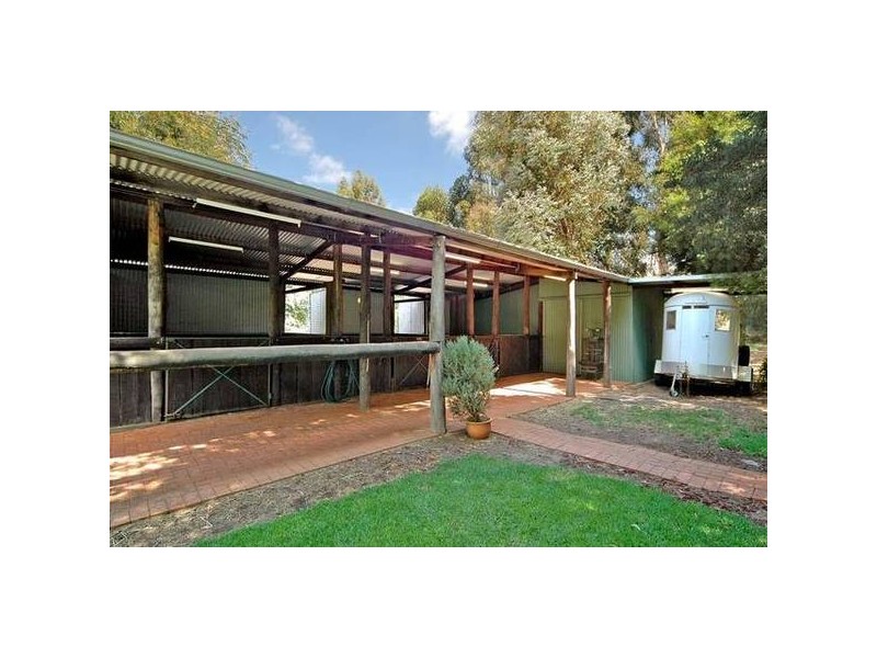 2925 Lilydale Road, Chidlow WA 6556