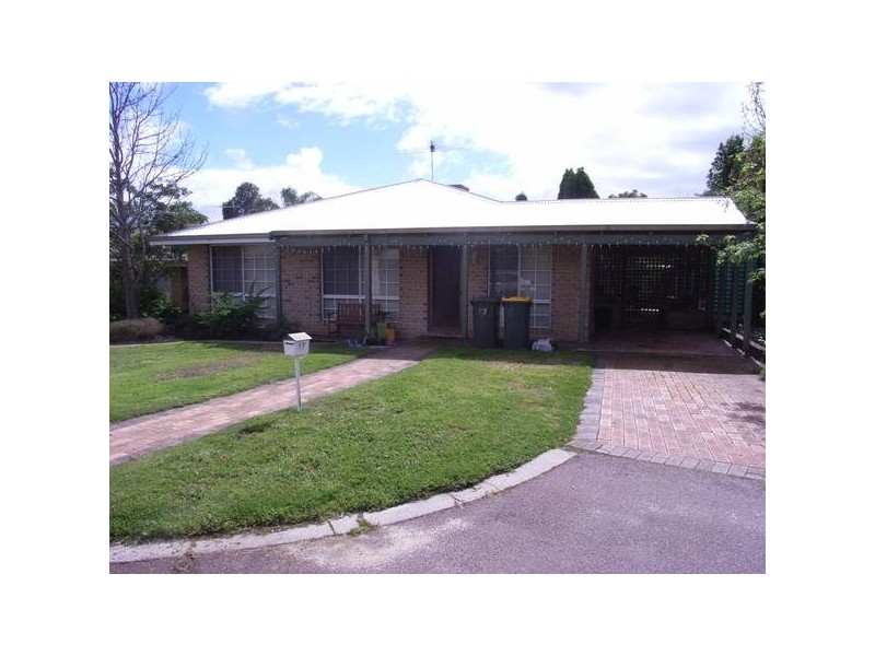 17 Wade Square, Stratton WA 6056