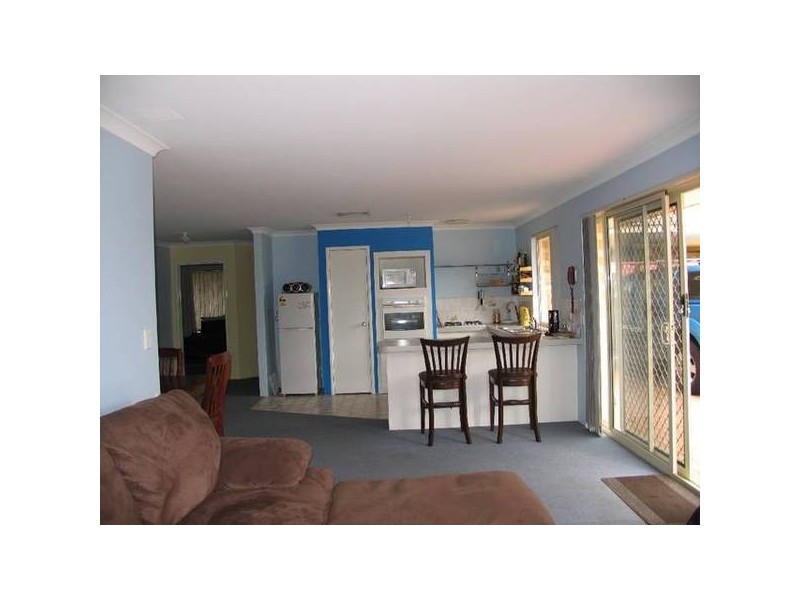 65 Coonawarra Drive, Caversham WA 6055