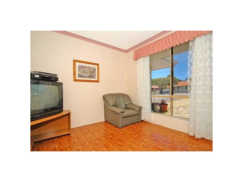 1/68A Weddall Road, Lockridge WA 6054