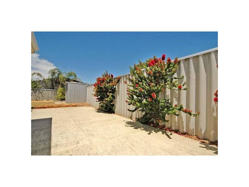 1/68A Weddall Road, Lockridge WA 6054