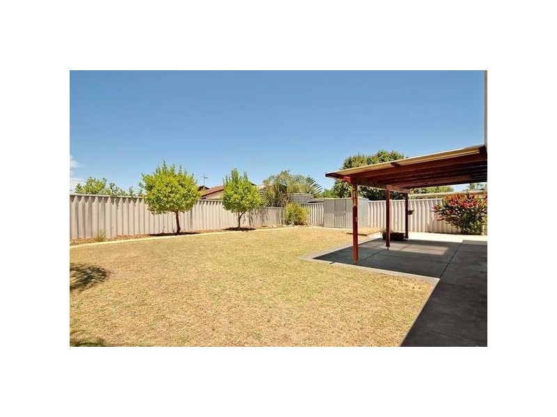 1/68A Weddall Road, Lockridge WA 6054