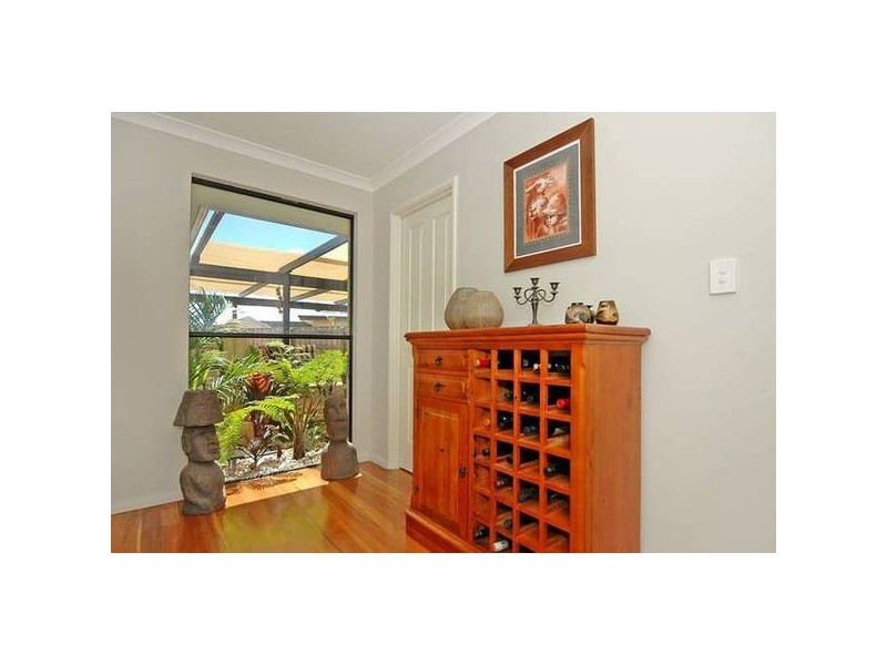 4 Caldervale Avenue, Ellenbrook WA 6069