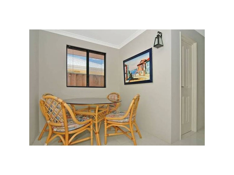 4 Caldervale Avenue, Ellenbrook WA 6069