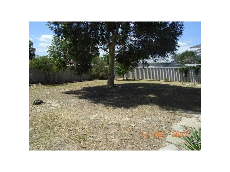 8 Egan Place, Midland WA 6056