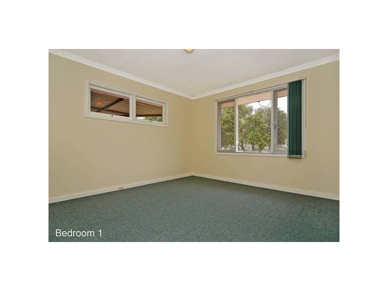 8 Ashby Tce, Viveash WA 6056