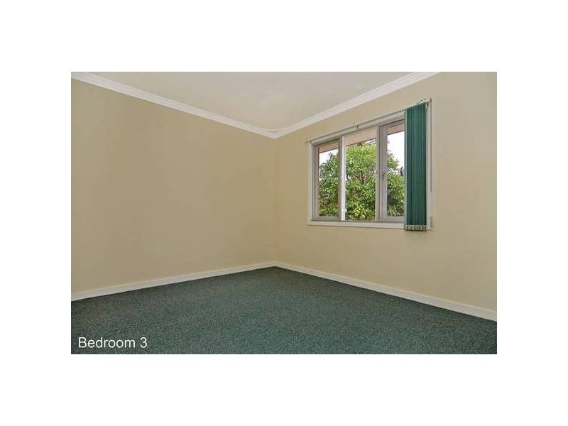 8 Ashby Tce, Viveash WA 6056