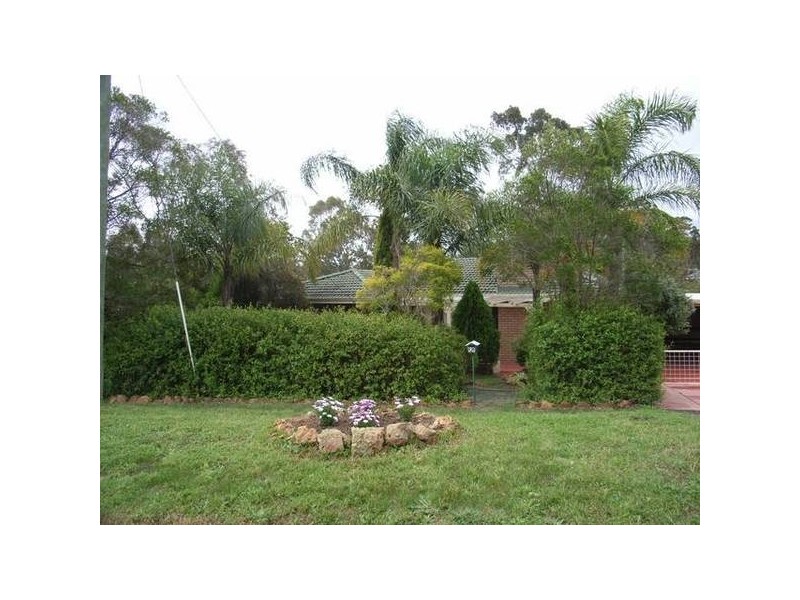 33 Cara Road, Greenmount WA 6056