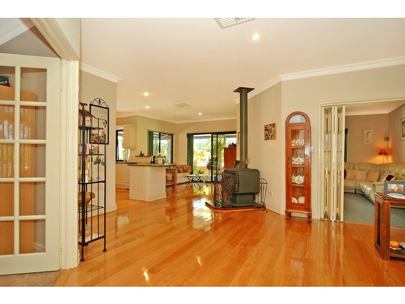 30 Huntsman Tce, Jane Brook WA 6056