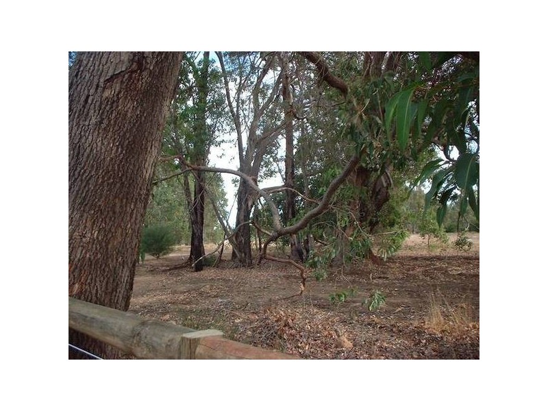 100 Cook Street,, Mount Helena WA 6082