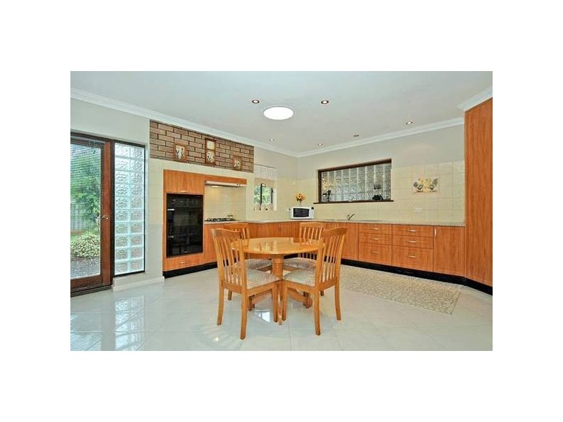 17 Middle Swan Road, West Swan WA 6055