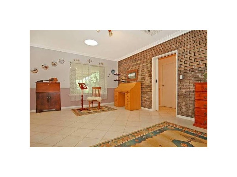 17 Middle Swan Road, West Swan WA 6055