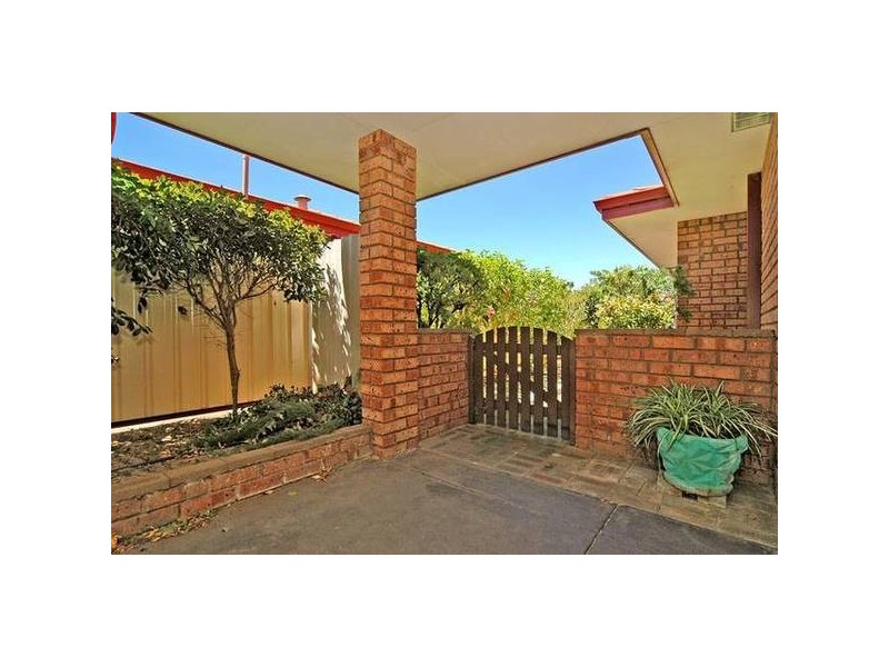 27/63 Amherst Road, Swan View WA 6056