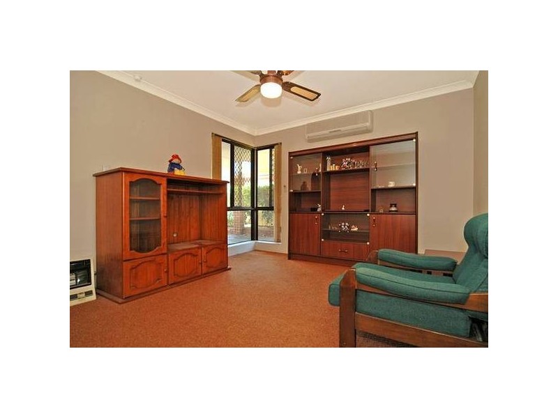 27/63 Amherst Road, Swan View WA 6056