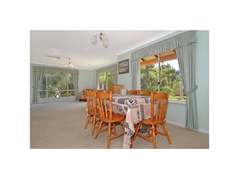 152 Dinsdale Road, Gidgegannup WA 6083