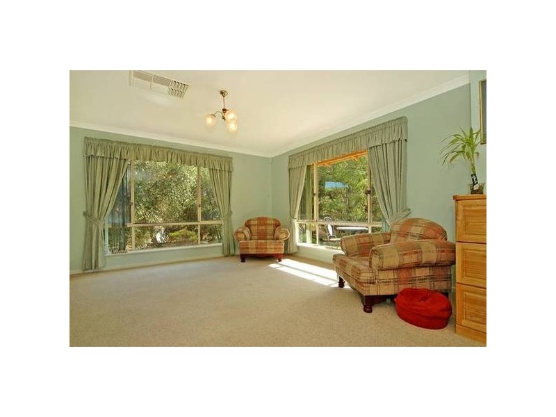 152 Dinsdale Road, Gidgegannup WA 6083