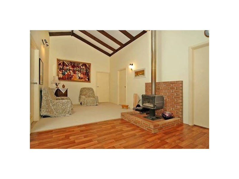 152 Dinsdale Road, Gidgegannup WA 6083