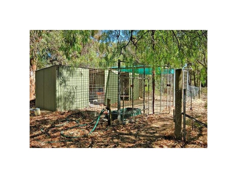 152 Dinsdale Road, Gidgegannup WA 6083