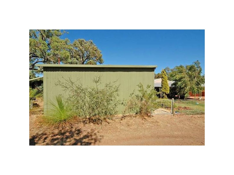 152 Dinsdale Road, Gidgegannup WA 6083