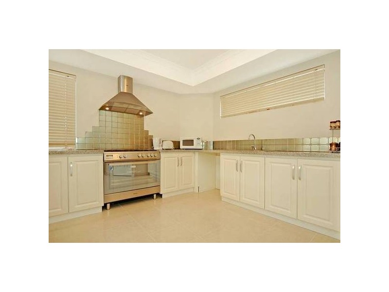 1/161 Huntriss Road, Doubleview WA 6018