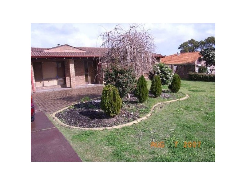 18 CROSSWAY, Swan View WA 6056