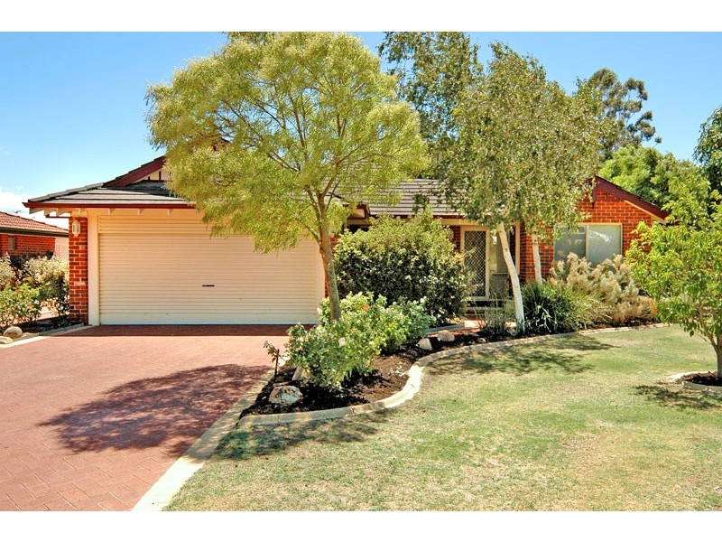 162 Lakeside Drive, Helena Valley WA 6056