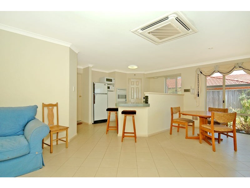 162 Lakeside Drive, Helena Valley WA 6056