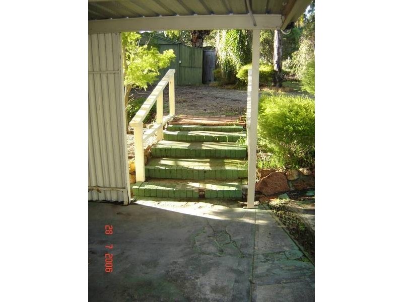 33 Cara Road, Greenmount WA 6056