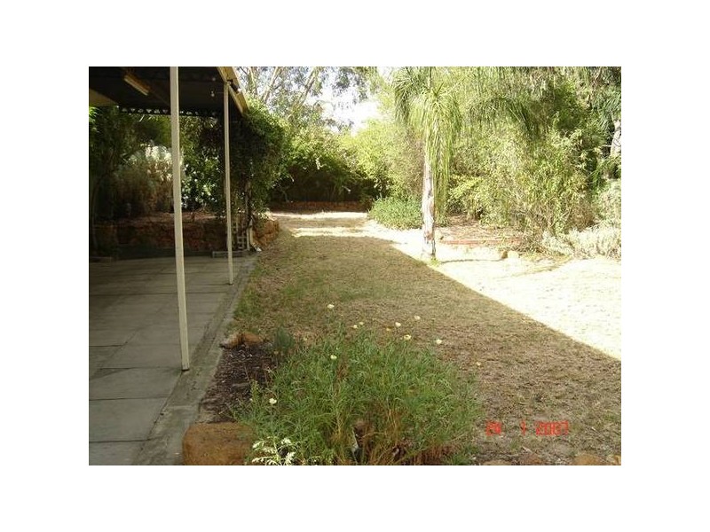 33 Cara Road, Greenmount WA 6056