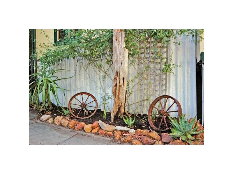 5 Hackett Street, Bellevue WA 6056