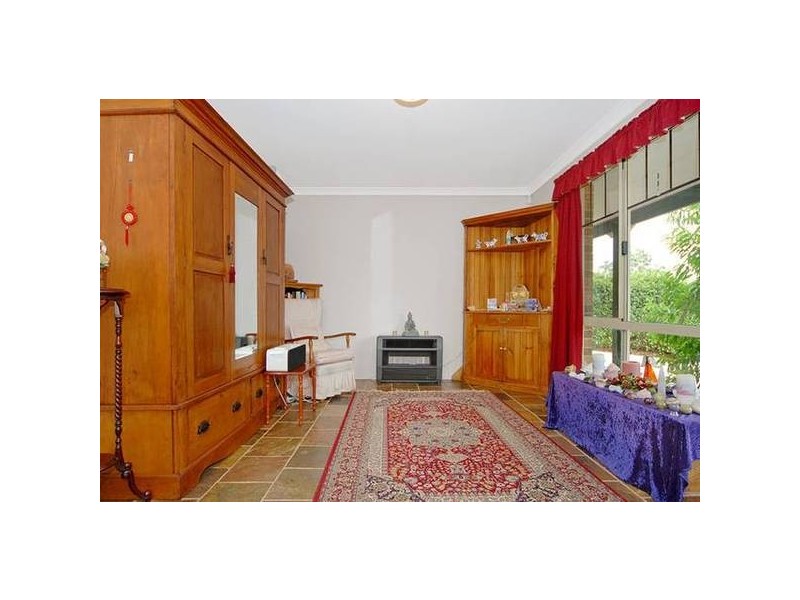 7 Seaton Ct, South Guildford WA 6055