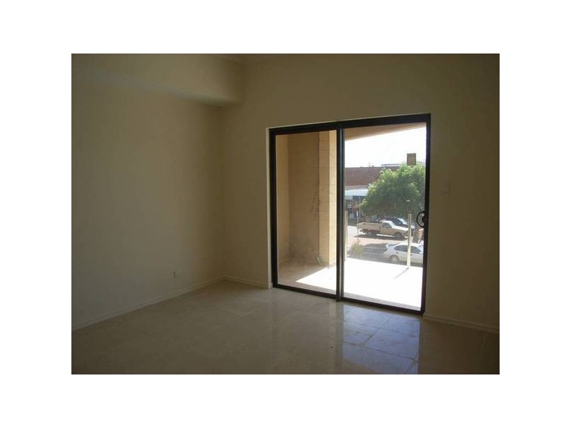 2/36 The Crescent, Midland WA 6056