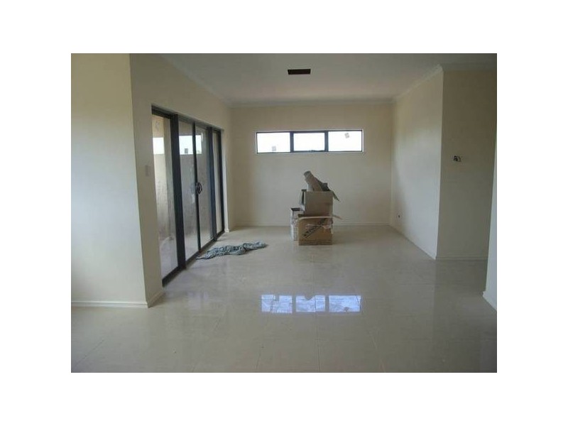 3/36 The Crescent, Midland WA 6056