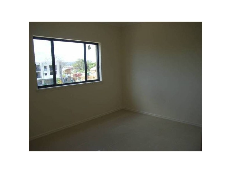 3/36 The Crescent, Midland WA 6056