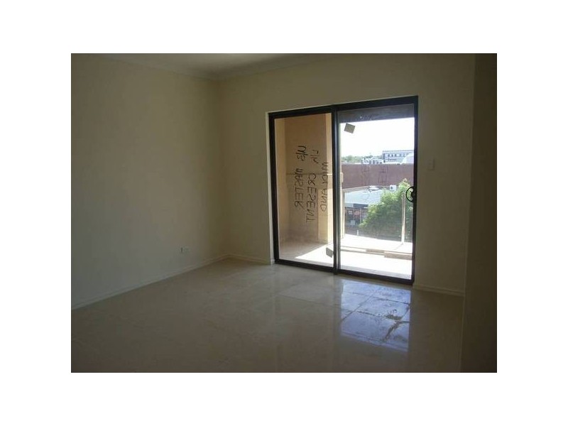 3/36 The Crescent, Midland WA 6056