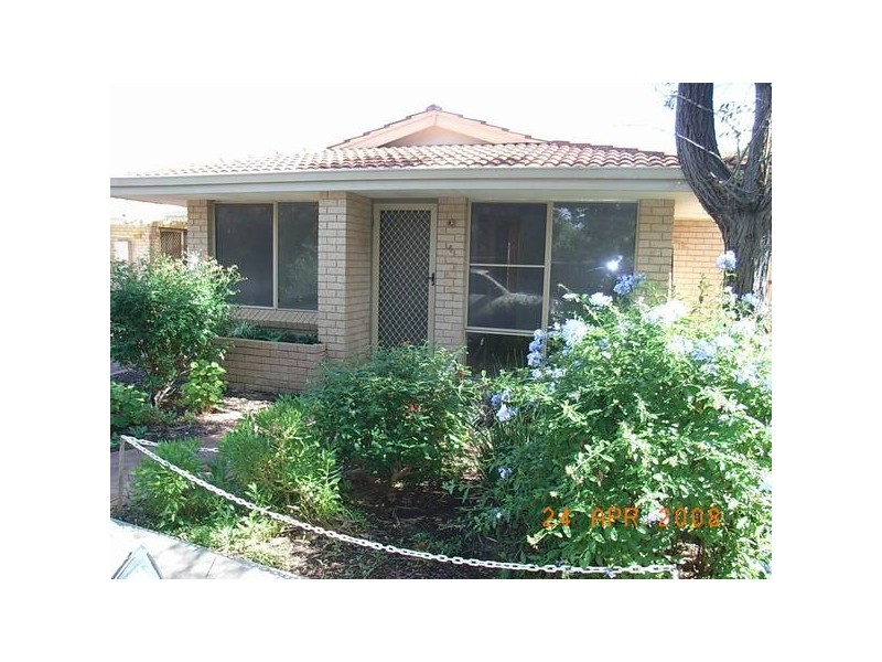 4/18 HOLMESDALE ROAD, Woodbridge WA 6056