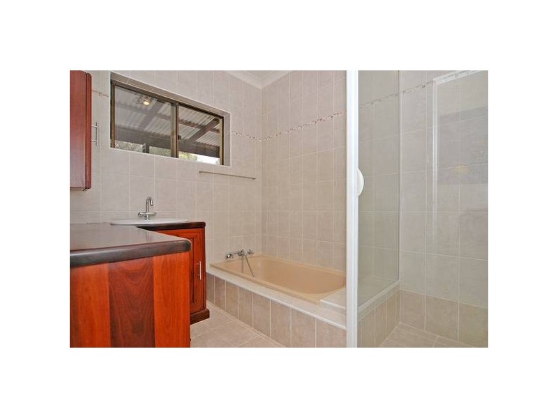 34 Mundaring Weir Road, Mundaring WA 6073