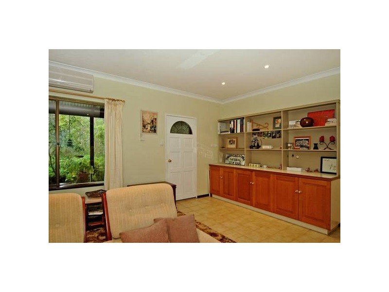 34 Mundaring Weir Road, Mundaring WA 6073