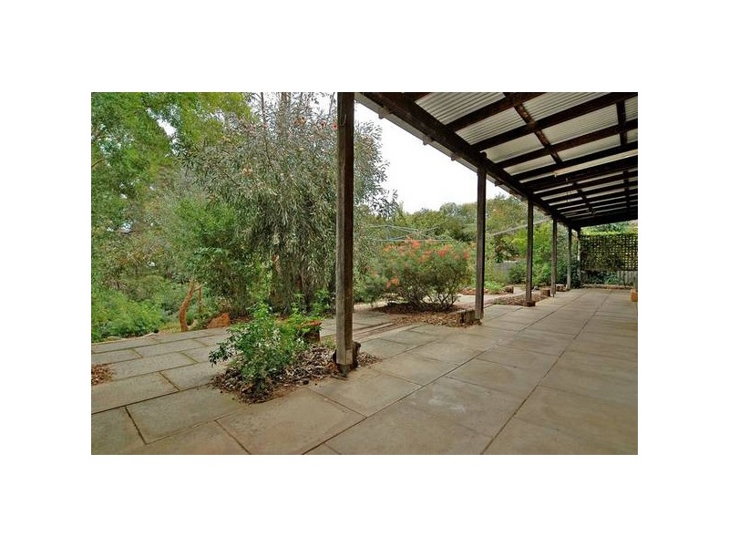 34 Mundaring Weir Road, Mundaring WA 6073