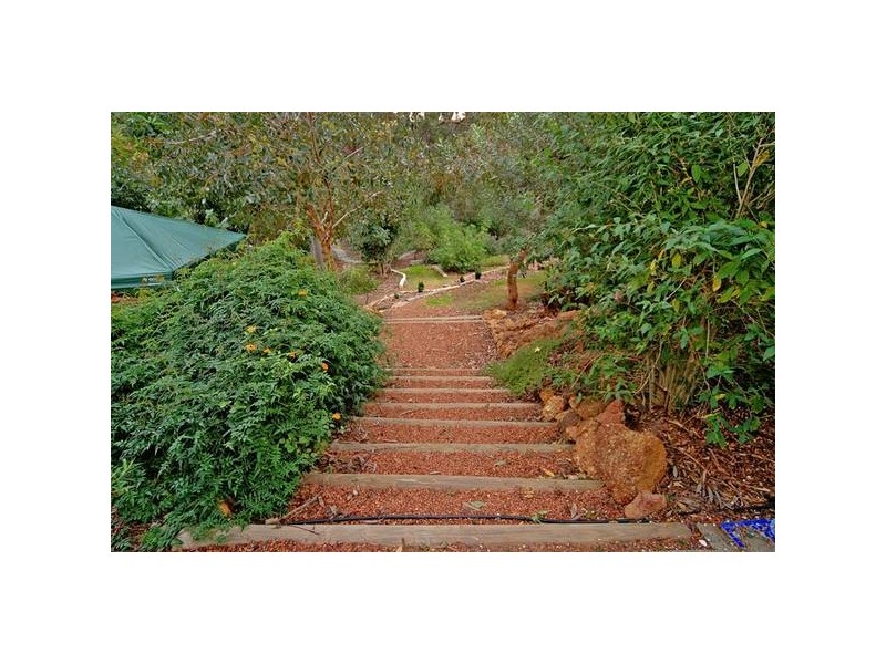 34 Mundaring Weir Road, Mundaring WA 6073