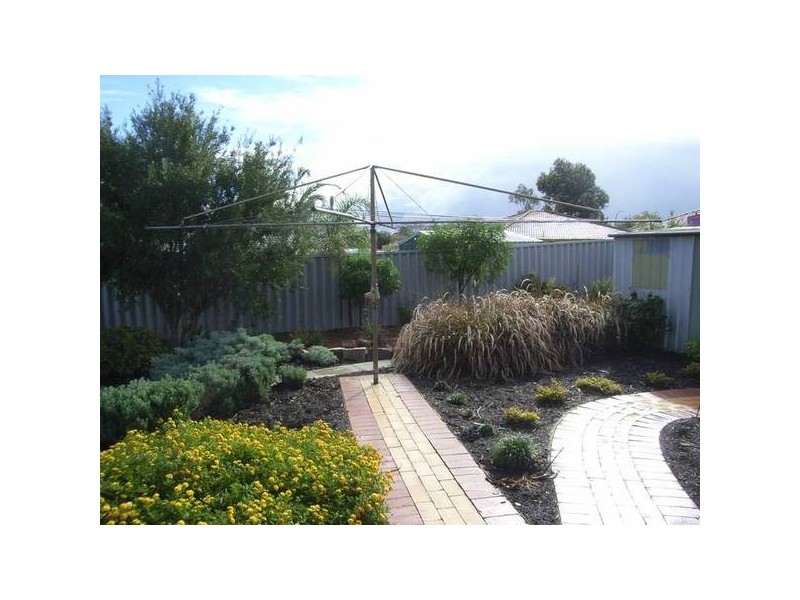 9 Wenstead Place, Stratton WA 6056