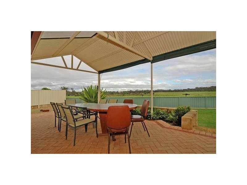 3 Jingella Mews, Viveash WA 6056